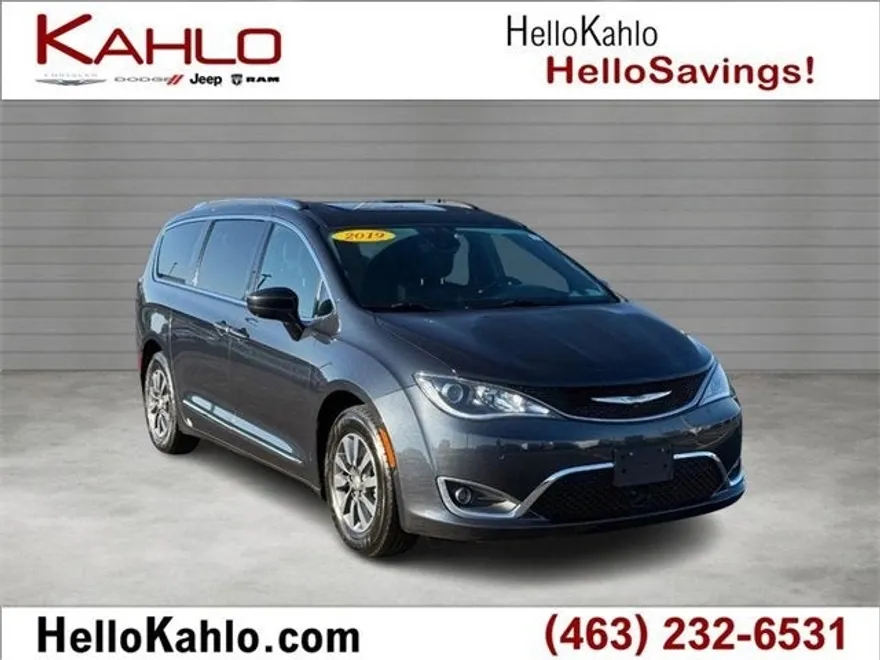 2019 Chrysler Pacifica Touring Plus 35th Anniversary photo 1