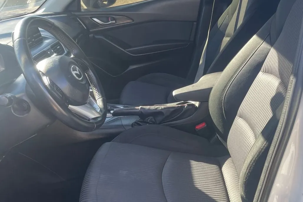 2014 Mazda Mazda3 Touring photo 1