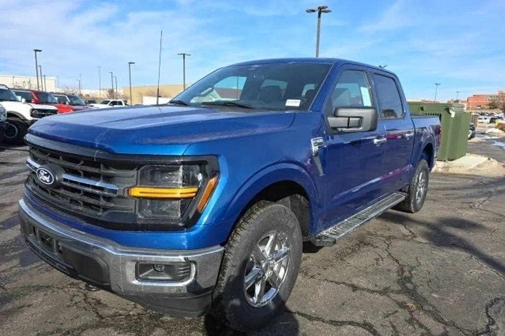 2025 Ford F-150 XLT photo 1