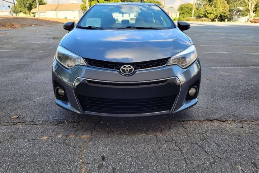 2014 Toyota Corolla S photo 1