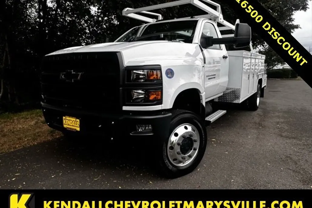 2024 Chevrolet Silverado 5500HD Work Truck photo 1