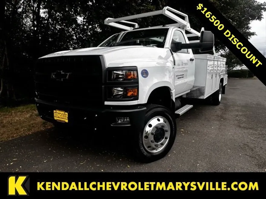 2024 Chevrolet Silverado 5500HD Work Truck photo 1