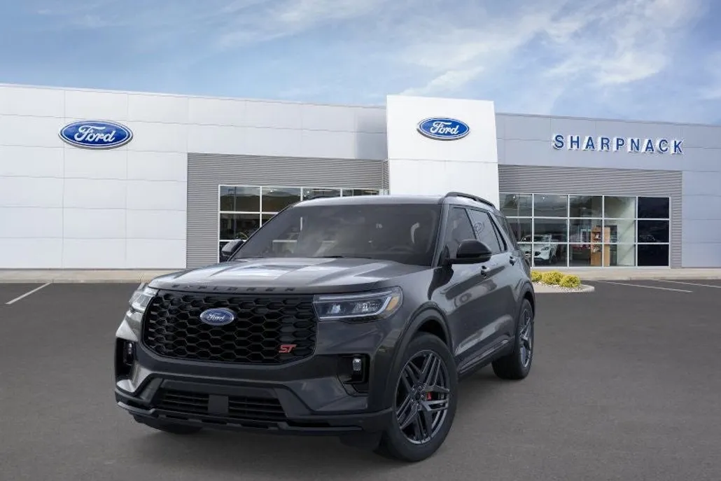 2025 Ford Explorer ST photo 1