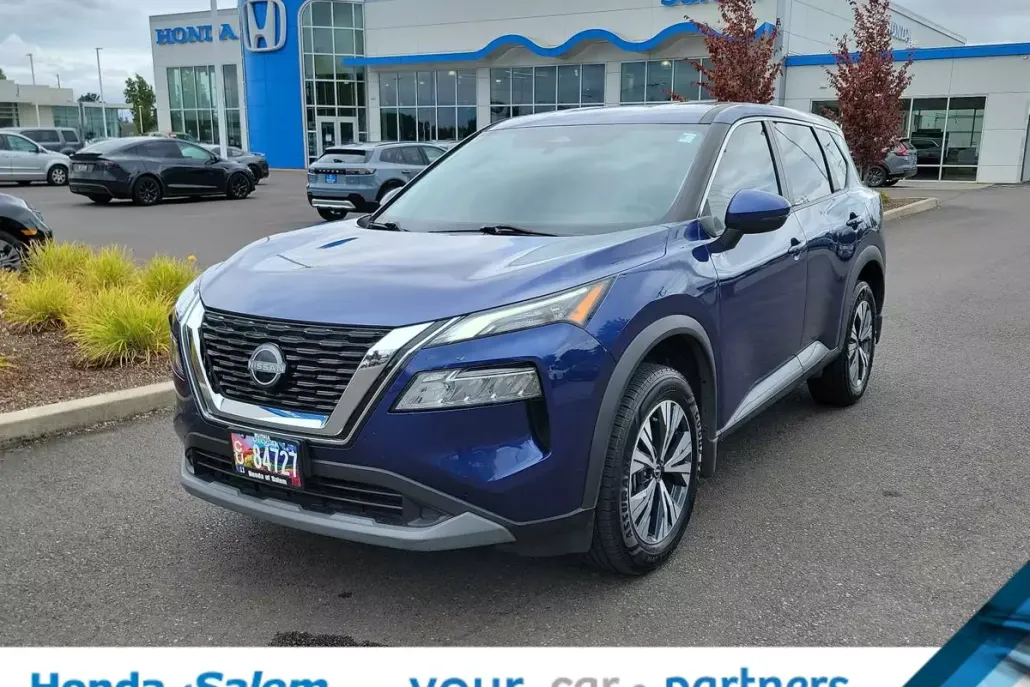 2022 Nissan Rogue SV photo 1