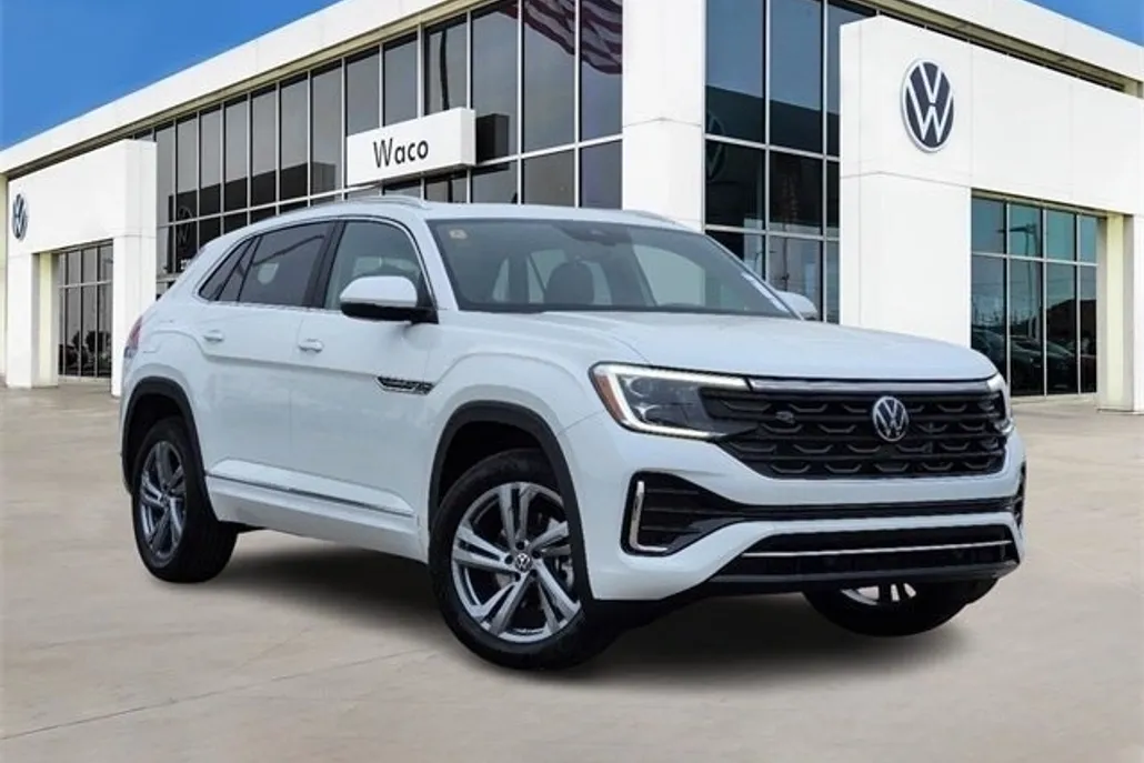 2024 Volkswagen Atlas Cross Sport SEL R-Line photo 1
