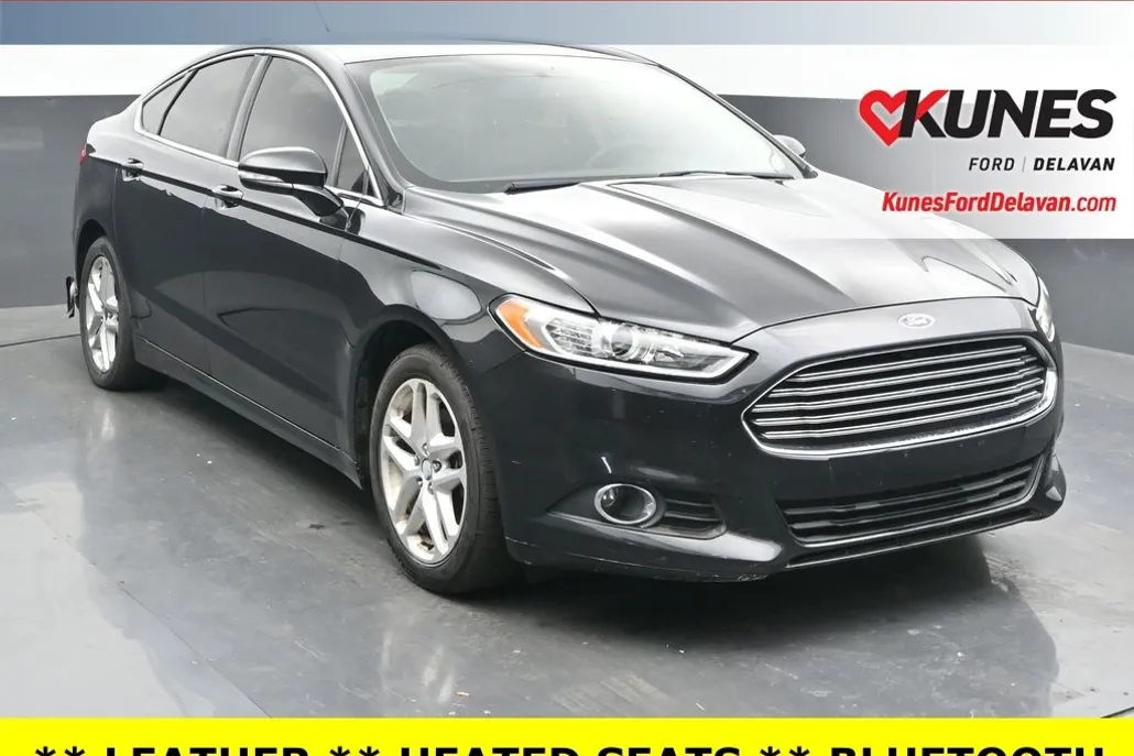 2013 Ford Fusion SE photo 1