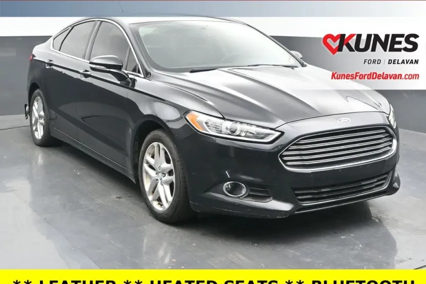 2013 Ford Fusion SE photo 1