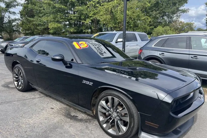 2013 Dodge Challenger SRT8 Core photo 1