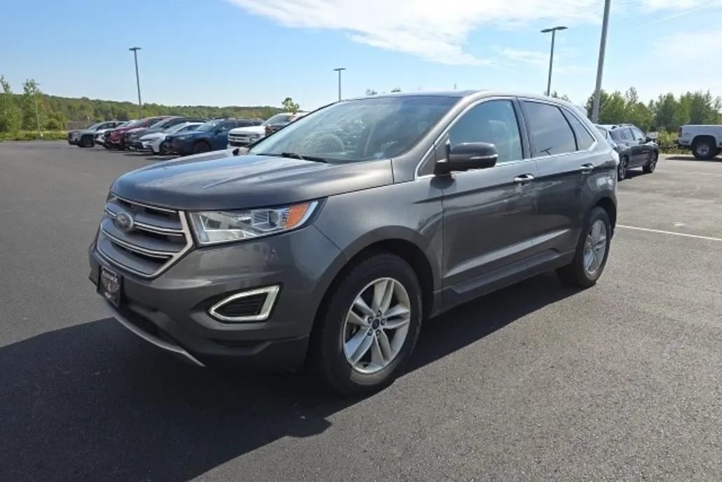 2017 Ford Edge SEL photo 1