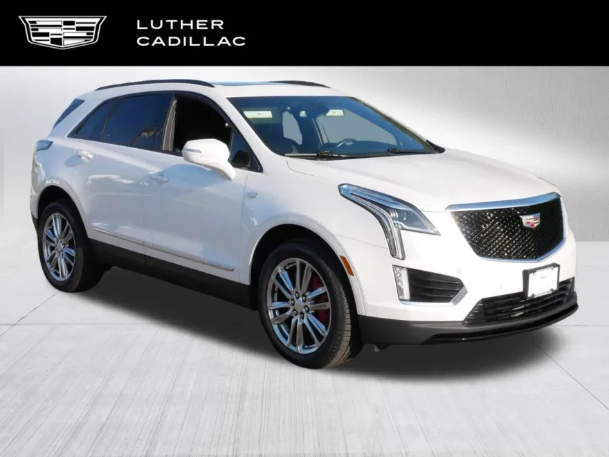 2022 Cadillac XT5 Sport photo 1