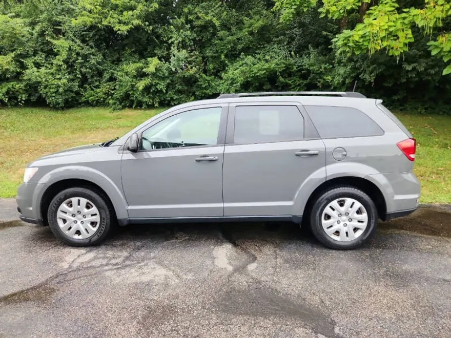 2019 Dodge Journey SE photo 1