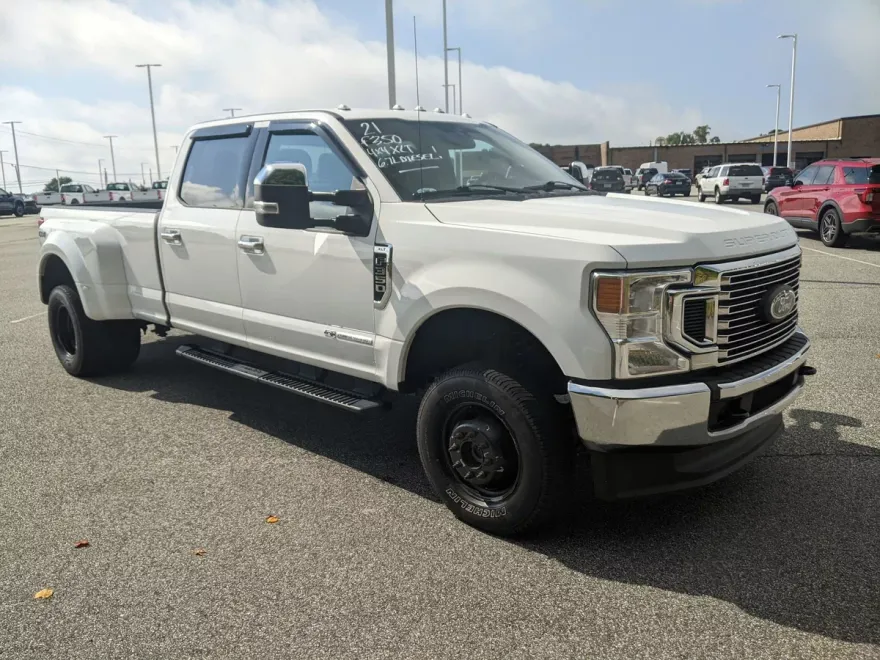 2021 Ford F-350 XLT photo 1