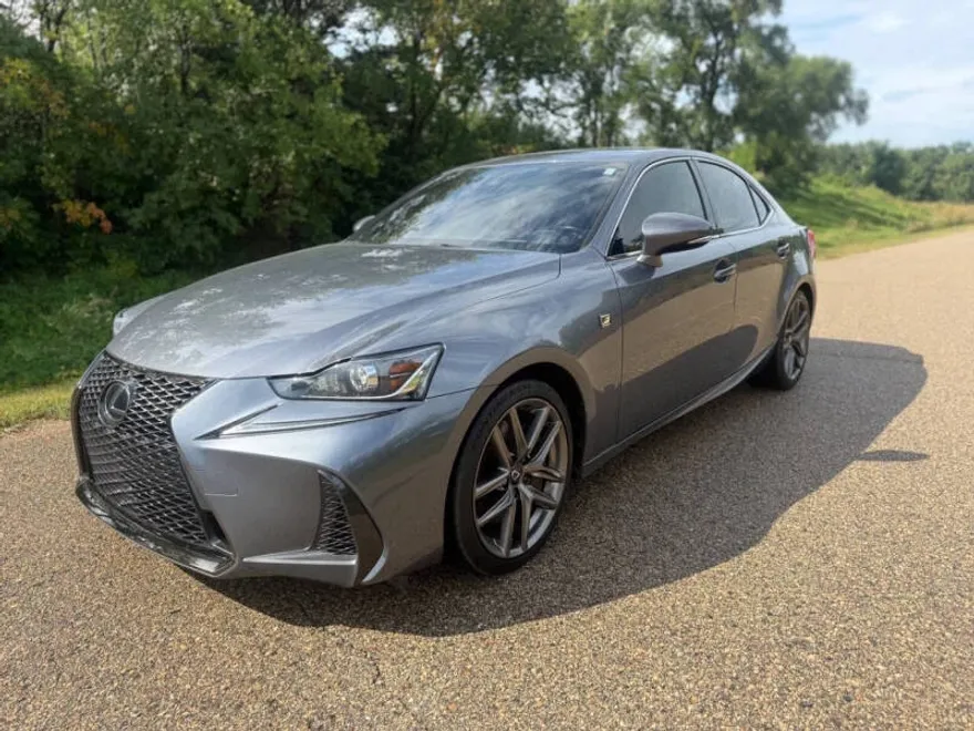 2019 Lexus IS 300 photo 1
