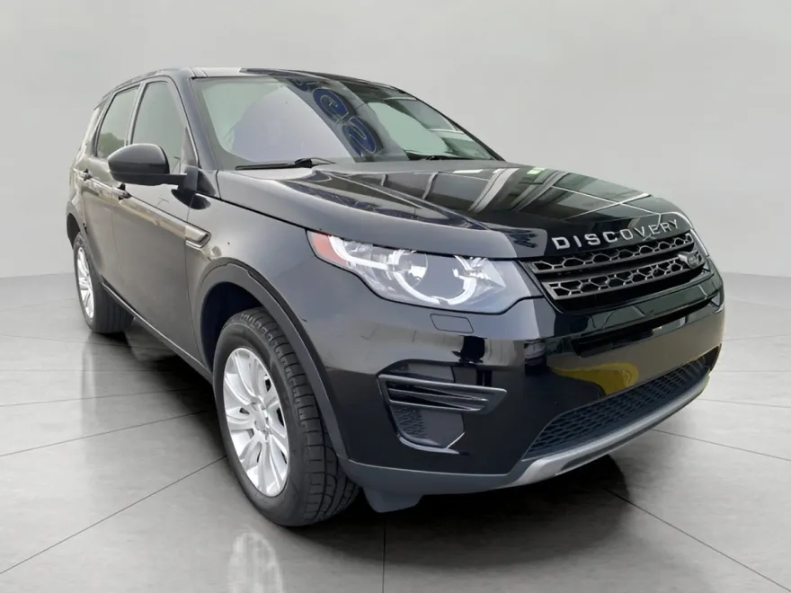 2019 Land Rover Discovery Sport SE photo 1