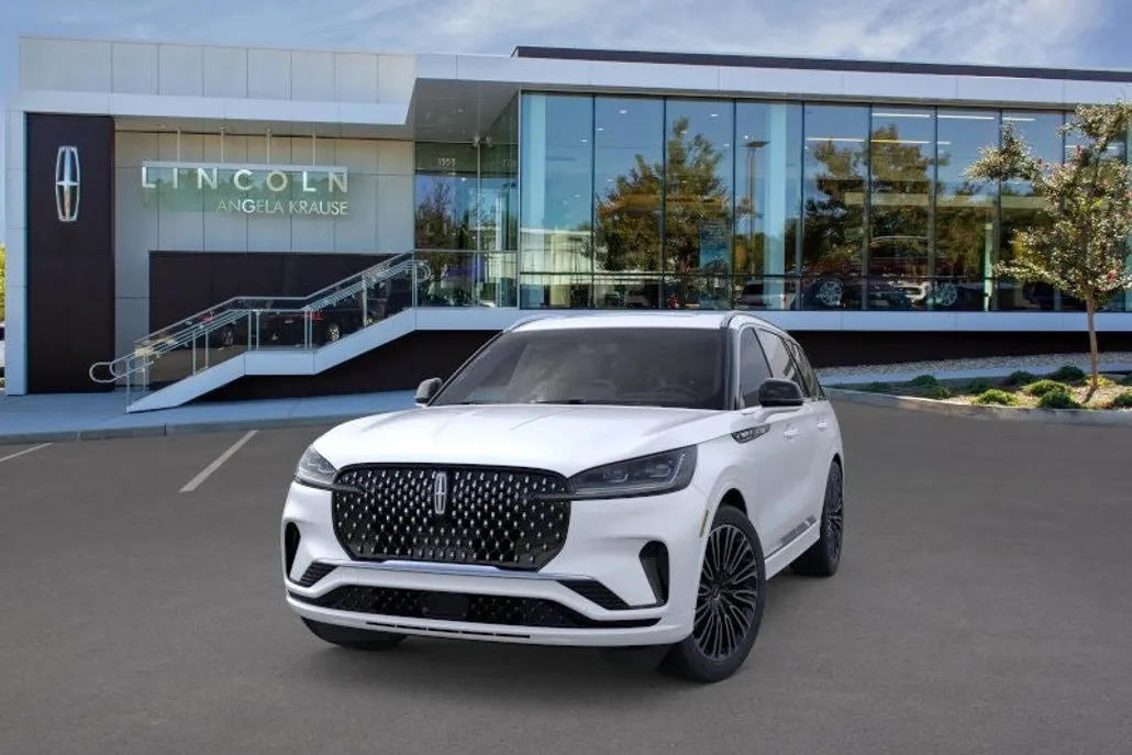 2025 Lincoln Aviator Black Label photo 1