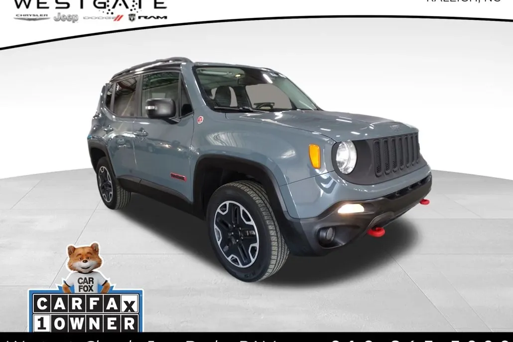 2016 Jeep Renegade Trailhawk photo 1