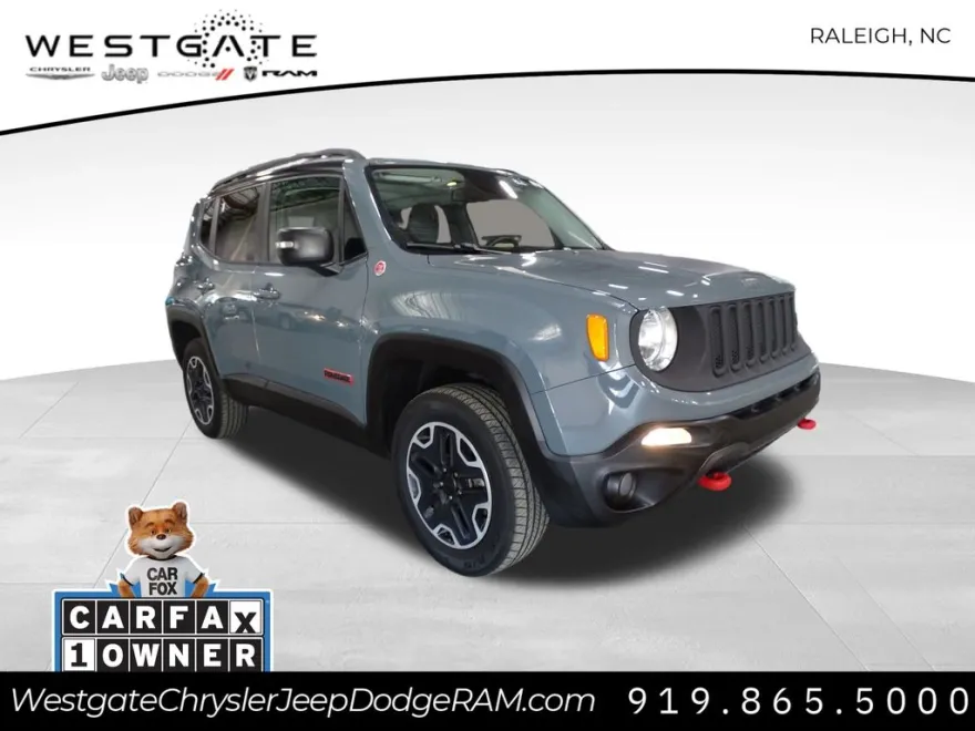 2016 Jeep Renegade Trailhawk photo 1