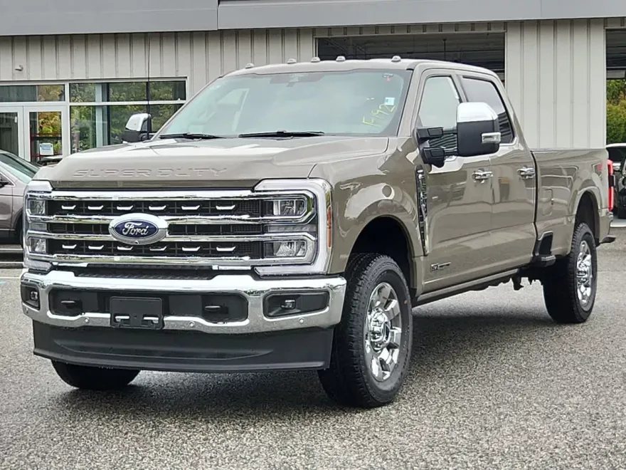 2026 Ford F-350 Lariat photo 1