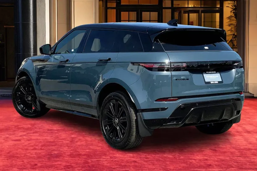 2026 Land Rover Range Rover Evoque Dynamic SE photo 1