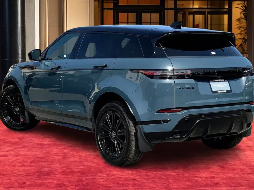 2026 Land Rover Range Rover Evoque Dynamic SE photo 1