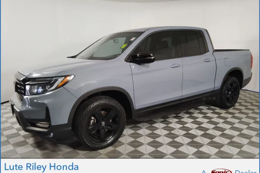 2023 Honda Ridgeline Black Edition photo 1
