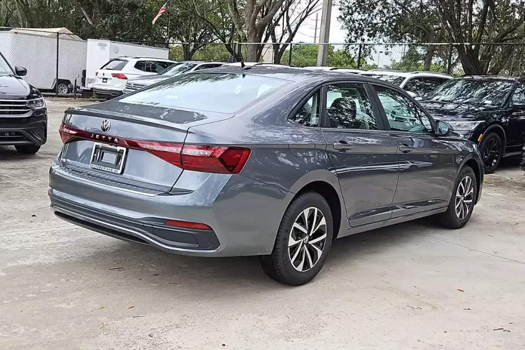 2025 Volkswagen Jetta 1.5T S photo 1