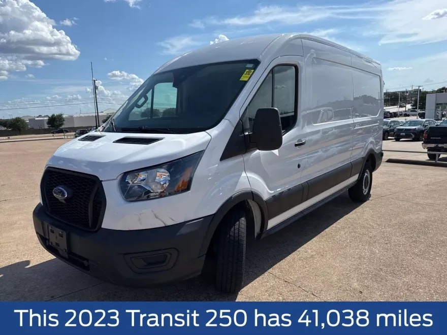 2023 Ford Transit photo 1