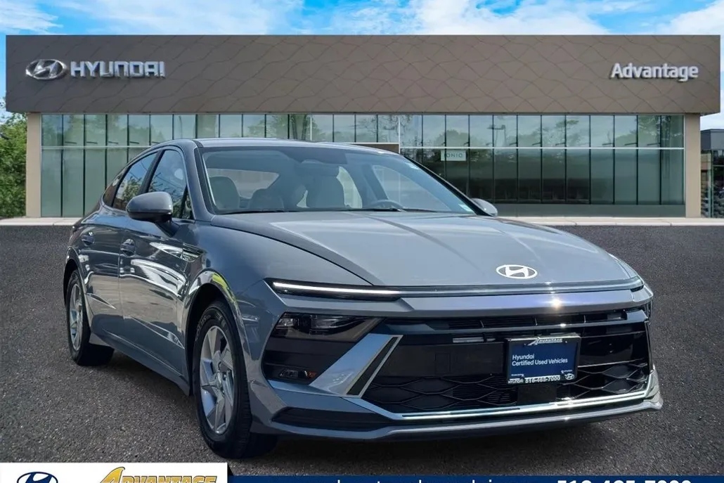 2025 Hyundai Sonata SE photo 1