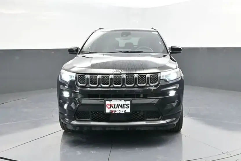 2023 Jeep Compass High Altitude photo 1