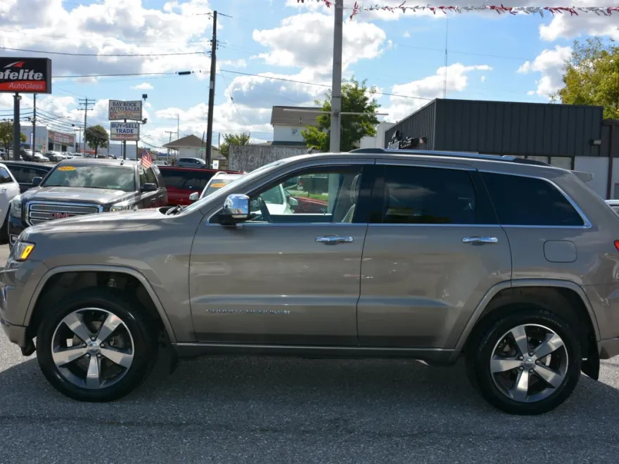 2016 Jeep Grand Cherokee Overland Sport photo 1