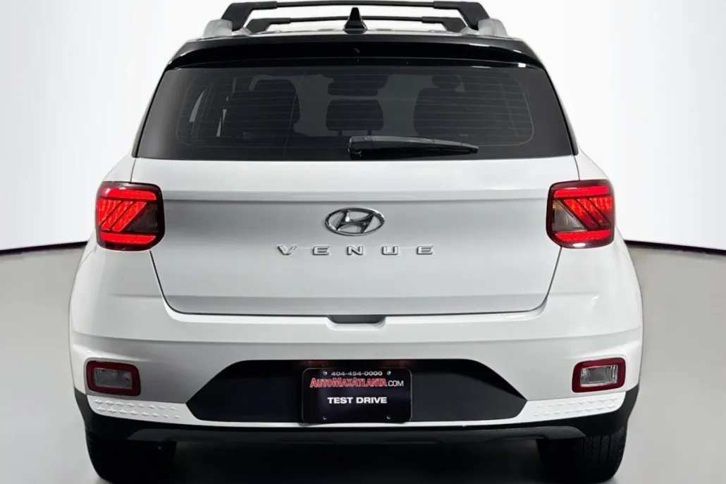 2022 Hyundai Venue SEL Limited photo 1