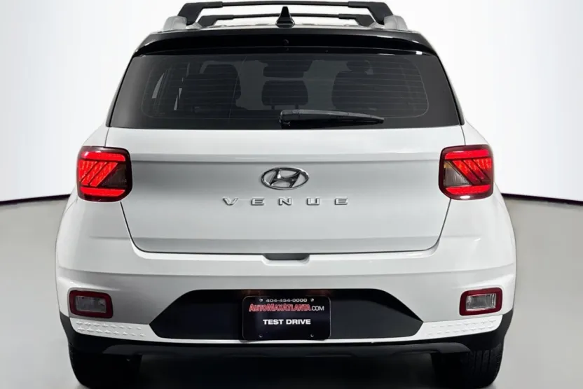 2022 Hyundai Venue SEL Limited photo 1