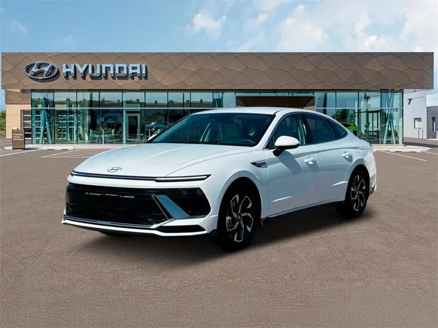 2025 Hyundai Sonata SEL photo 1