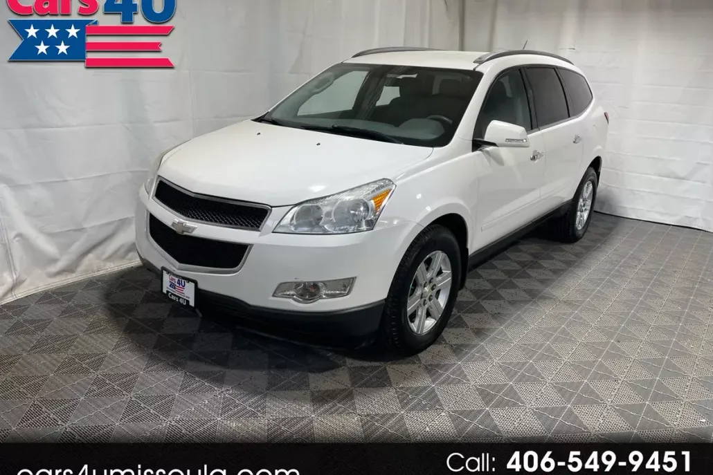2011 Chevrolet Traverse 1LT photo 1