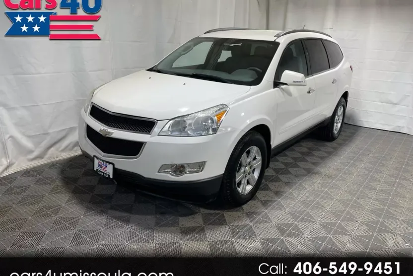 2011 Chevrolet Traverse 1LT photo 1