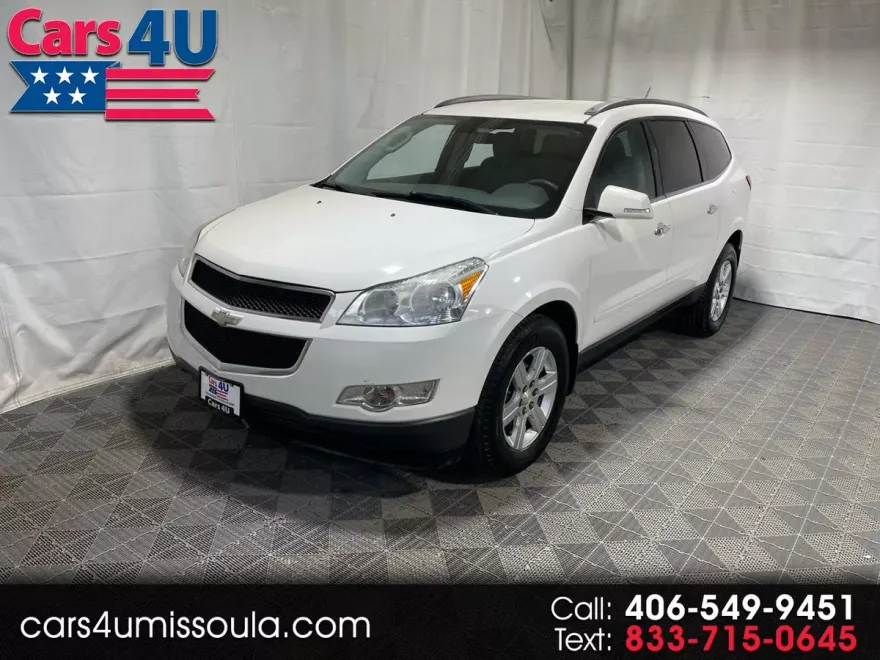 2011 Chevrolet Traverse 1LT photo 1