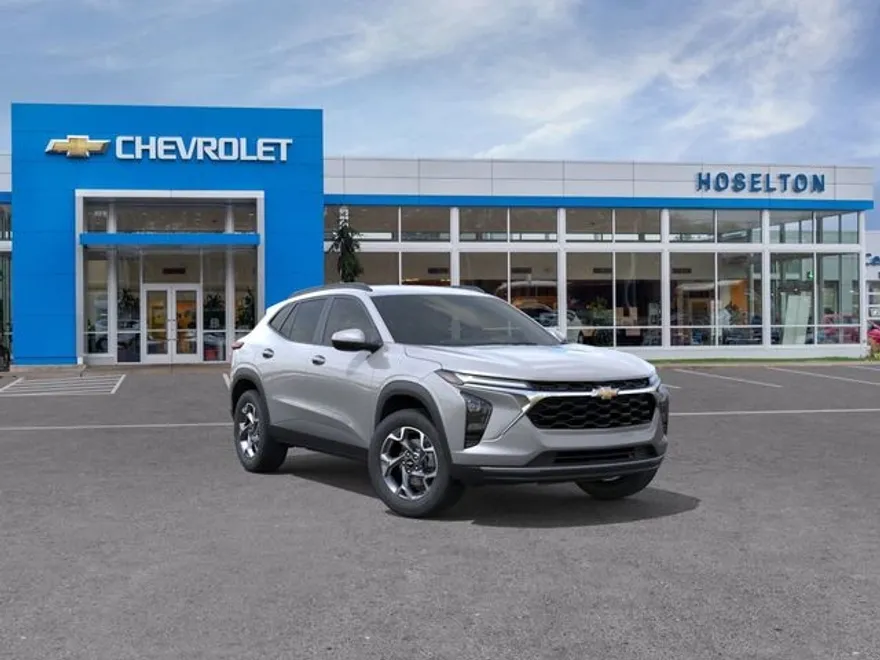 2025 Chevrolet Trax LT photo 1