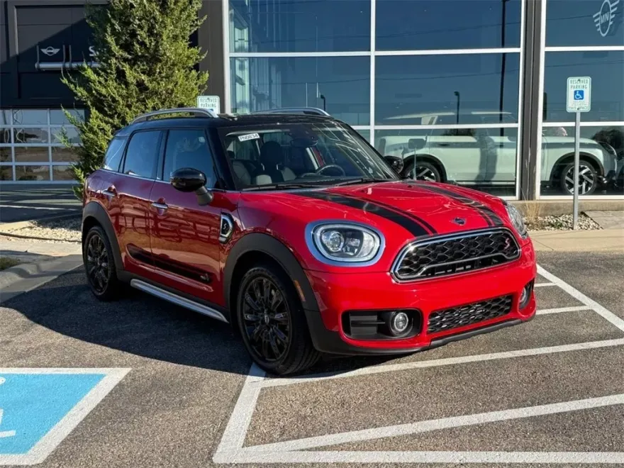 2020 Mini Countryman ALL4 Signature photo 1