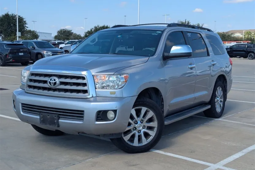 2010 Toyota Sequoia Limited photo 1