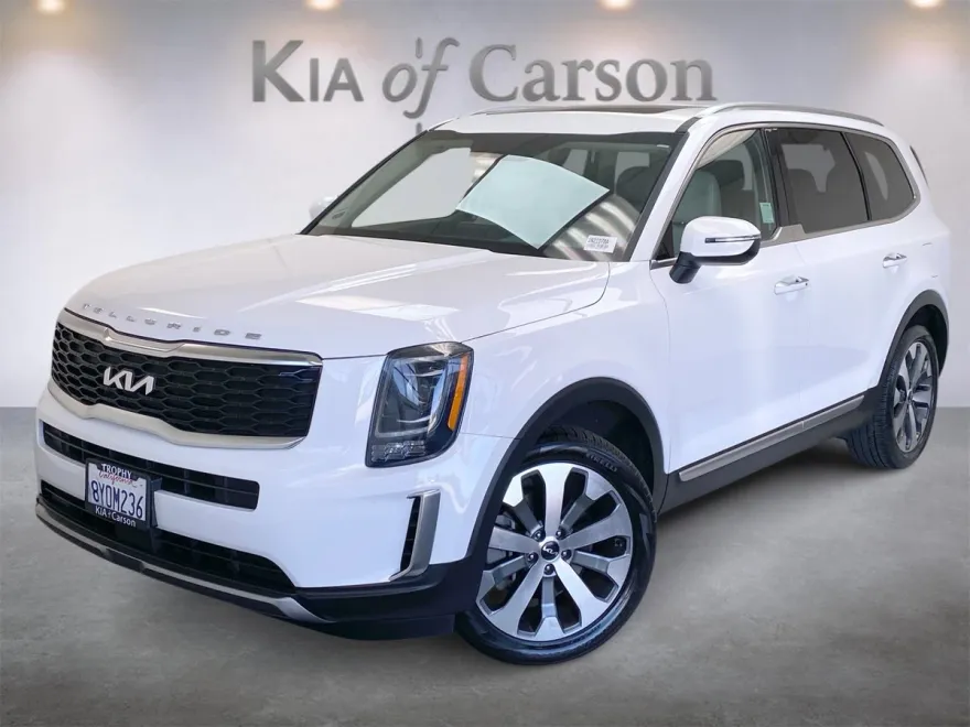 2022 Kia Telluride S photo 1