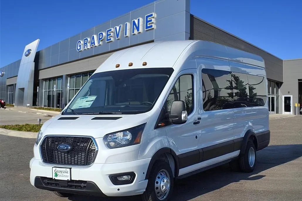 2025 Ford Transit photo 1