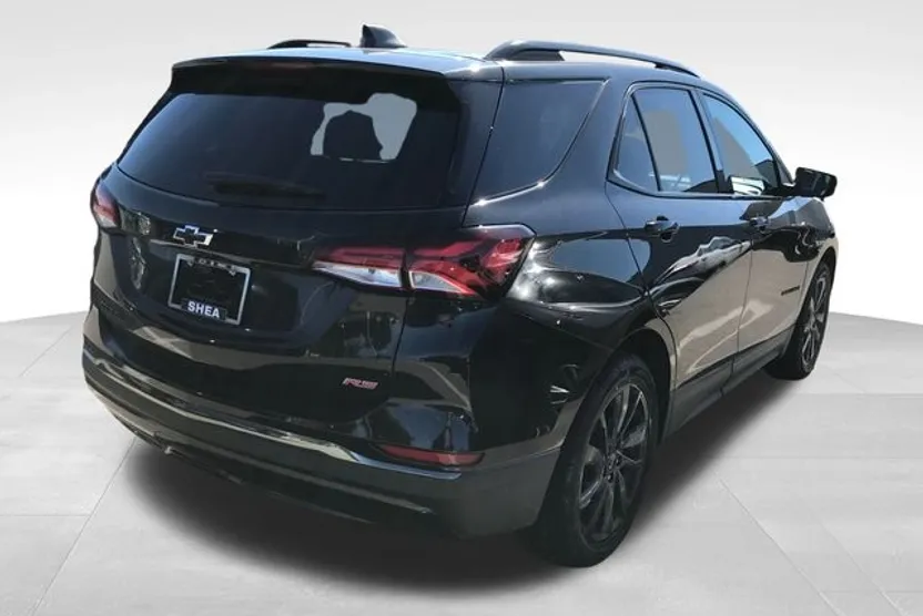 2023 Chevrolet Equinox RS photo 1