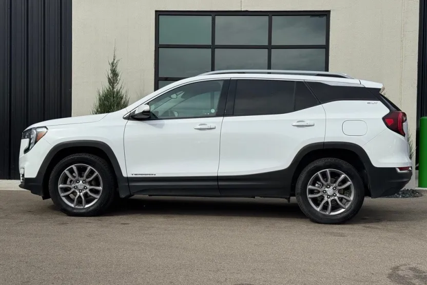 2023 Gmc Terrain SLT photo 1