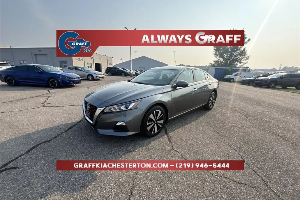 2022 Nissan Altima 2.5 SV photo 1