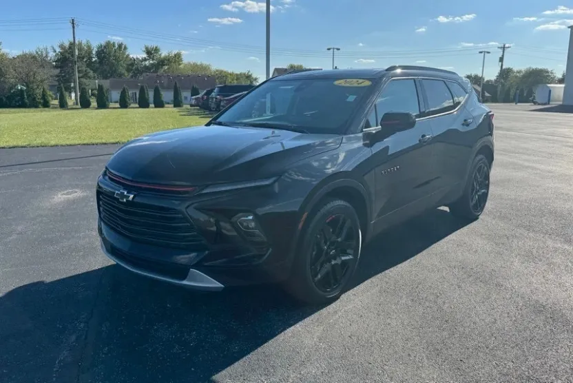 2024 Chevrolet Blazer 2LT photo 1