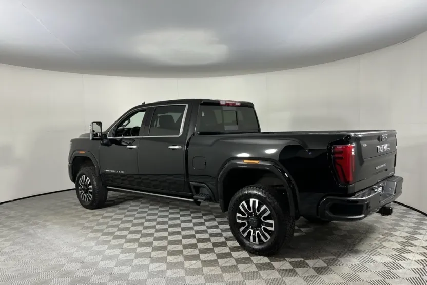 2024 Gmc Sierra HD Denali Ultimate photo 1