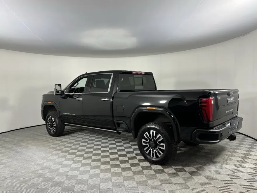 2024 Gmc Sierra HD Denali Ultimate photo 1