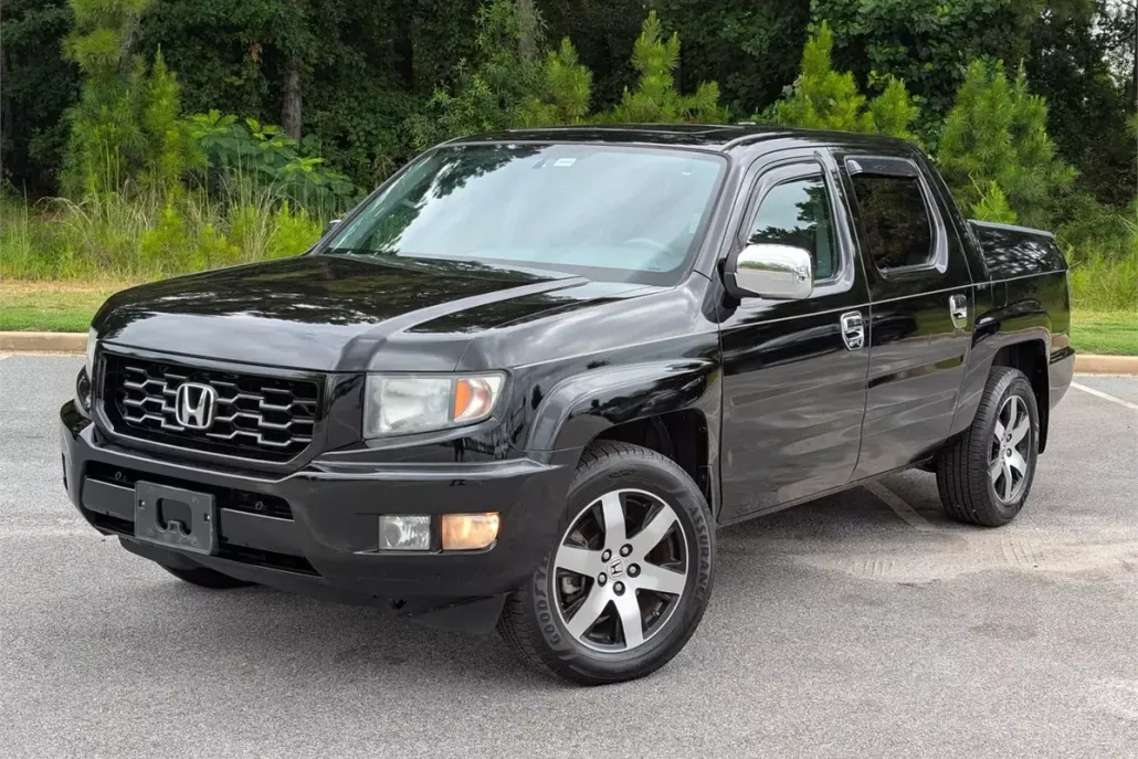2014 Honda Ridgeline SE photo 1