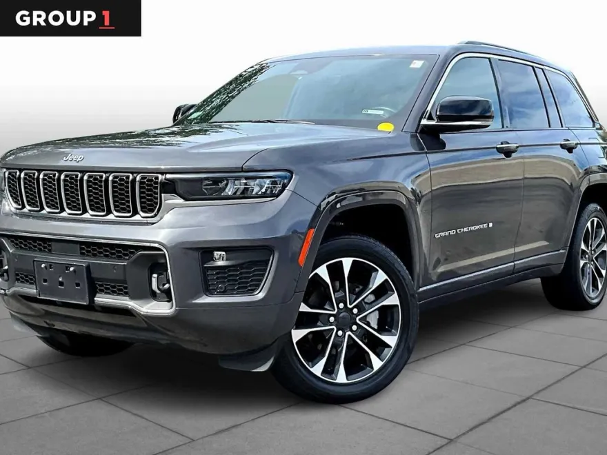 2022 Jeep Grand Cherokee Overland photo 1