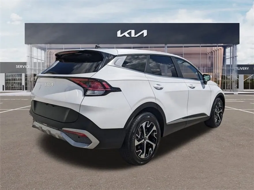 2023 Kia Sportage EX photo 1